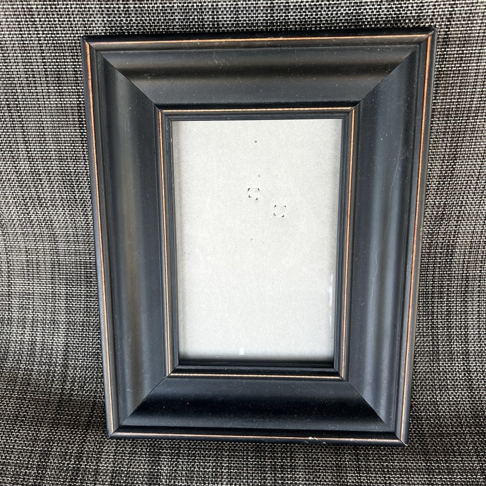 Hobby Lobby Black Distressed 4x6 Photo Frame Wide Molded Beveled Edge MDF - Picture 1 of 6